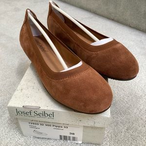 Josef Seibel, 38, Chestnut Pippa Flats, NIB